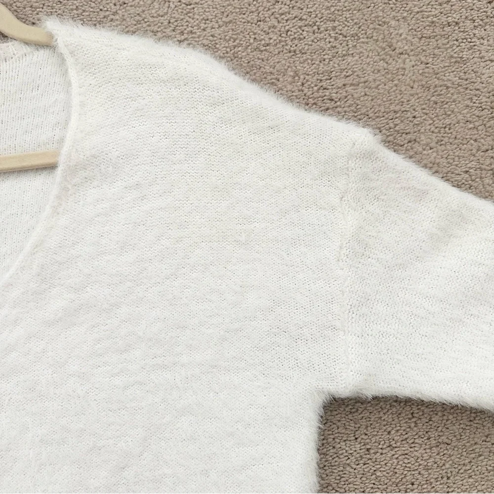 Fluffy White V-Neck Lightweight Fuzzy Sweater - Fall / Holiday / Soft & Cozy